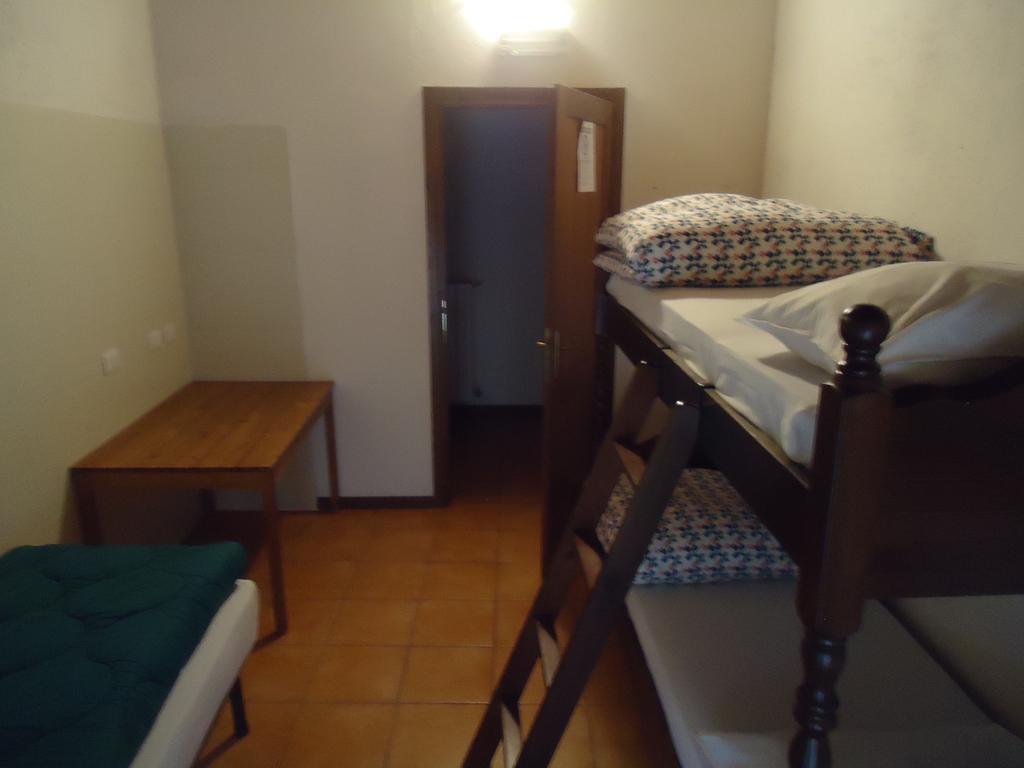 Rifugio Alpetto Di Torno Hostel Sormano Ngoại thất bức ảnh