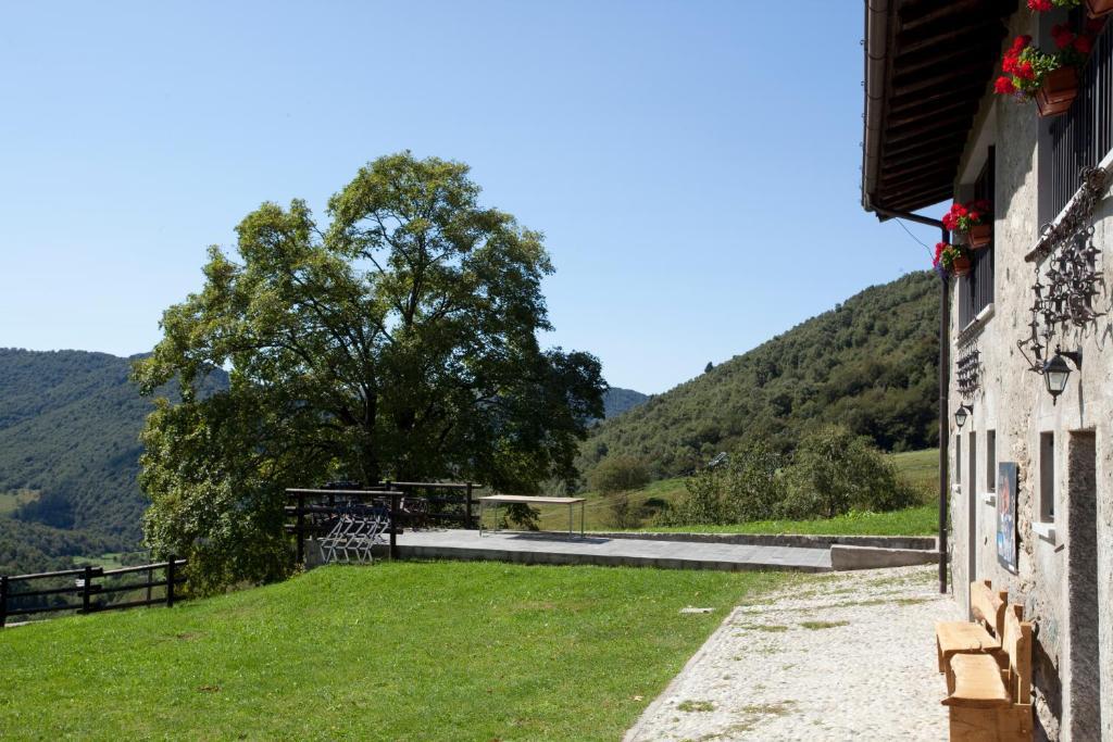 Rifugio Alpetto Di Torno Hostel Sormano Ngoại thất bức ảnh
