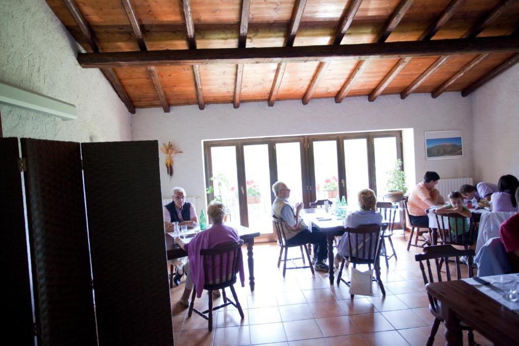 Rifugio Alpetto Di Torno Hostel Sormano Ngoại thất bức ảnh